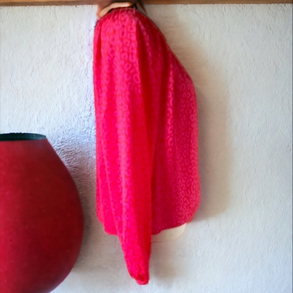 ANN TAYLOR CHEETAH PRINT BLOUSE SIZE X SMALL - Picture 4 of 9